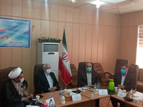 تصاویر/ نشست تخصصی کمیته همکاری‌های حوزه و آموزش و پرورش استان سمنان