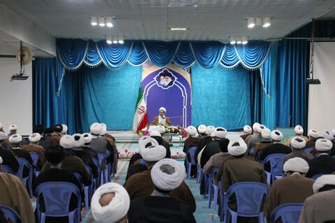 تصاویر/ سخنرانی حجت الاسلام والمسلمین زمانی مسئول دفتر اجتماعی سیاسی حوزه های علمیه در جمع روحانیون ارومیه