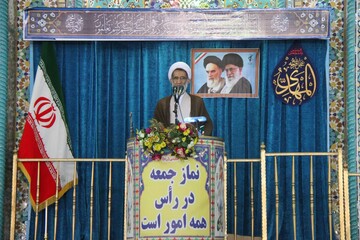 انتقاد امام جمعه شهرکرد از بی سروسامانی بازار | مسئولان مشکلات مردم را حل کنند