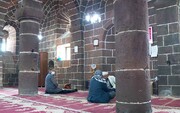 مسلمانان، تاریخ ارمنی را در کلیسای سابق حفظ می‌کنند