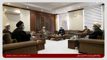 معیشت طلاب نیازمند چاره اندیشی اساسی است