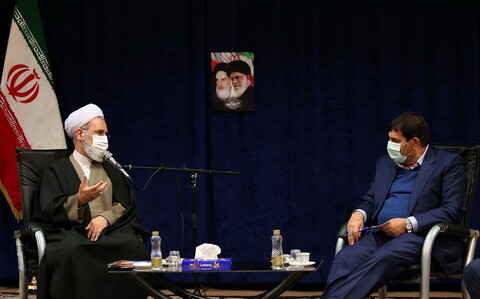 تصاویر/ دیدار رئیس ستاد اجرایی فرمان امام خمینی(ره) با آیت الله اعرافی