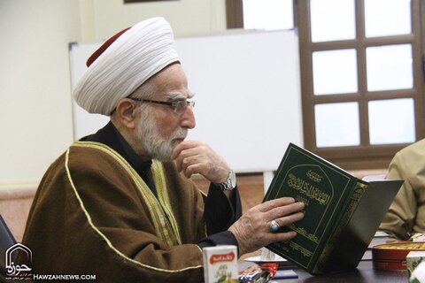 تقرير مصور عن الراحل الشيخ أحمد الزين رئيس تجمع علماء المسلمین في لبنان