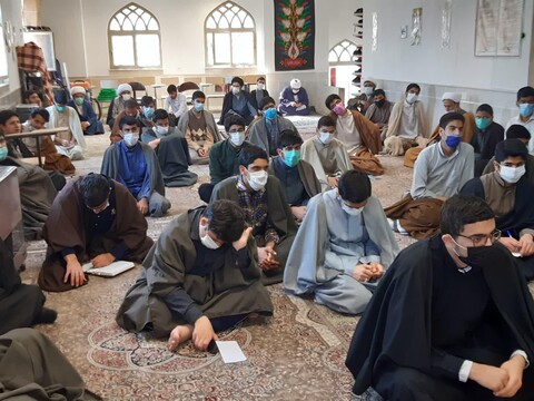 تصاویر/ شرکت طلاب مدرسه علمیه آیت الله مصطفوی (ره) کاشان در درس اخلاق