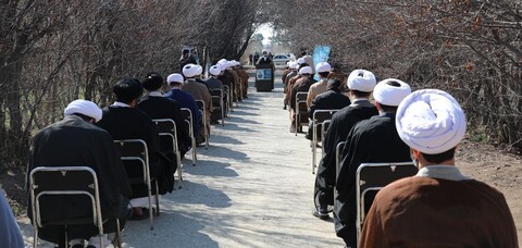 تصاویر/ غرس نهال توسط نماینده ولی فقیه در استان البرز به مناسبت روز درختکاری
