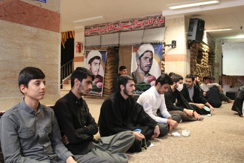 تصاویر/نشست صمیمی مدیر حوزه علمیه کردستان با طلاب مدرسه علمیه امام صادق (ع) قروه