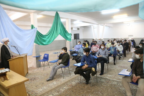 مراسم عباگذاری طلاب مدرسه علمیه علی بن موسی الرضا(ع) حافظان قرآن