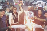 हैदराबाद: शिया कम्युनिटी ने वसीम रिज़वी का पुतला जलाया