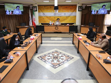 تصاویر/ نشست خبری رئیس دانشگاه ادیان و مذاهب با اصحاب رسانه