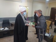 نماینده ولی فقیه در استان بوشهر با سه تن از جانبازان دیدار کرد