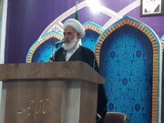 رہبر معظم انقلاب اسلامی کی حکمت عملی و ایرانی عوام کے صبر نے امریکی دباؤ کو نکام بنا دیا، امام جمعہ کاشان