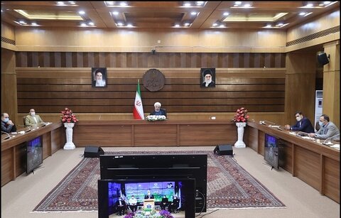 ارتباط تصویری دکتر روحانی با مرکز اورژانس و تعدادی از مراکز درمانی کشور