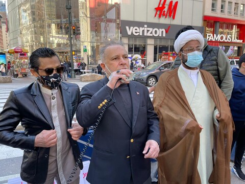 نیویارک میں کمزور قوتوں اور ممالک پر بمباری و جنگوں اور سینکشنز کے خلاف احتجاجی ریلی