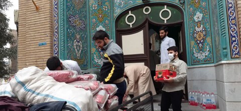 تصاویر شما/ خدمت‌رسانی طلاب جهادی موسسه فقهی امام حسین(ع) قم در مناطق زلزله زده سی‌سخت