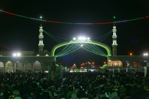 حال و هوای مسجد مقدس جمکران در شب نیمه شعبان