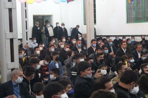تصاویر/مراسم جشن نیمه شعبان در حسینیه شهر توپ آغاج بیجار