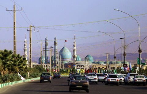 تصاویر / حال و هوای مسیر مسجد مقدس جمکران در روز نیمه شعبان