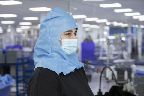 حجاب یک‌بار مصرف برای کارمندان بیمارستانی و پزشکان در انگلیس