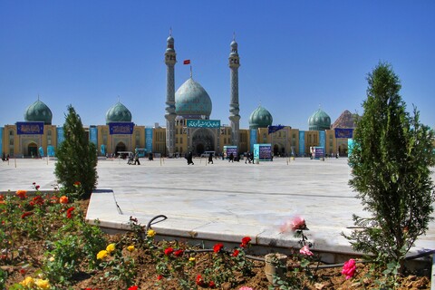 جشن نیمه شعبان در مسجد مقدس جمکران