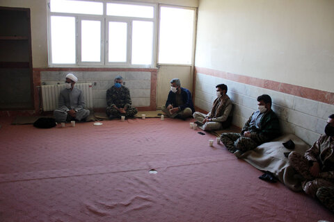 تصاویر/ بازدید نماینده ولی فقیه در خراسان شمالی از گروه‌های جهادی فعال در روستاهای مرزی