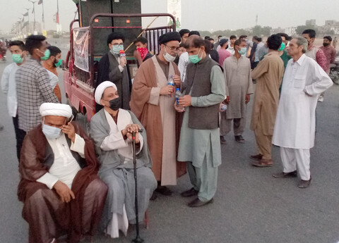 تصاویر/ شیعہ مسنگ پرسنز معاملہ؛ مظاہرین کا مزار قائدؒ پر دھرنا