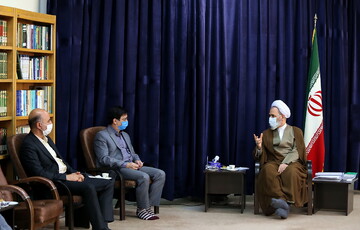 توجه به برنامه های بلندمدت کشور و برش استانی از آن در قم/ رویکرد بین المللی در تعریف برنامه های قم دیده شود