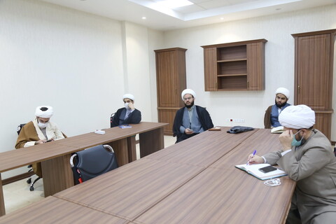 تصاویر / نشست علمی طلاب مستعد پژوهشگری در مدرسه علمیه حضرت ولی‌عصر (عج)