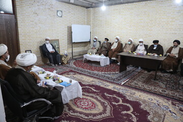 تصاویر/ اولین نشست ائمه جماعات شهرک پردیسان در سال جدید