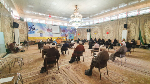 تصاویر/ نشست تخصصی حضوری و مجازی مبلغین نهج البلاغه در اصفهان