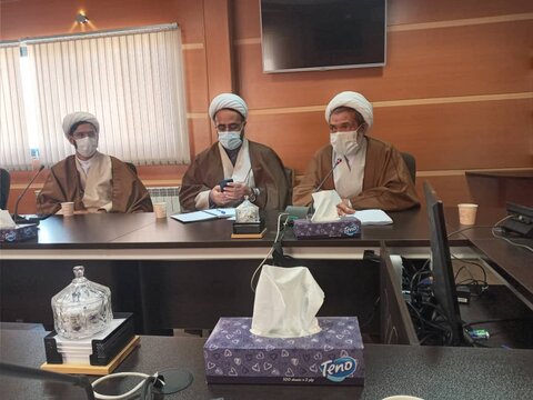 جلسه هماهنگی حضور طلاب جهادی در بیمارستان های قم