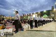 امام رضا (ع) کے حرم میں ہر روز بیس ہزار روزہ داروں کے لئے سادہ افطاری کا انتظام
