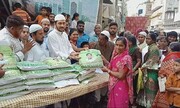 حیدرآباد هند: توزیع هدایای رمضان از مساجد
