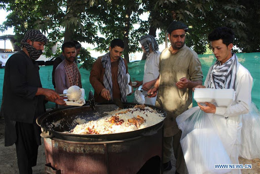 How is life for fasting Afghans in holy month of Ramadan?