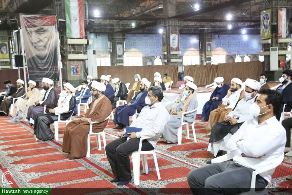  دیدار جمعی از مبلغین مدارس موسسه راه ایمان با نماینده ولی فقیه در خوزستان+عکس