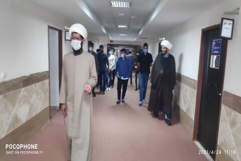 تصاویر/ بازدید دانش آموزان دبیرستان صدرا از مدرسه علمیه امام خمینی(ره) اسلام آباد غرب