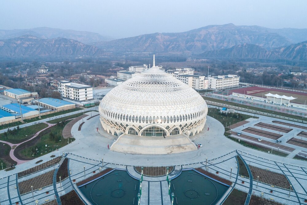 تئاتر عظیم در چین با الهام از مسجد جامع عمان ساخته شده + تصاویر