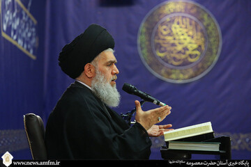 القاب و عناوین دنیوی در خانه قبر اعتباری ندارد