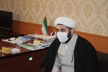 انقلاب اسلامی نماد وحدت شیعه و سنی است