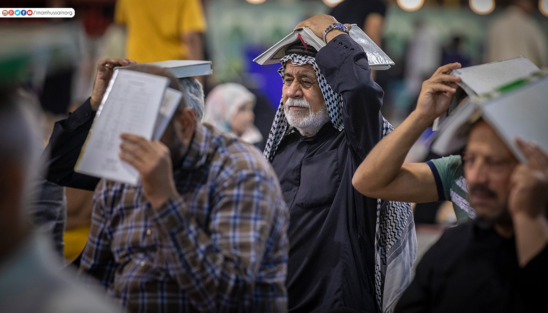 بالصور/ شاهد مراسيم احياء اولى ليالي القدر المباركة في مرقد الامام الحسين (ع)