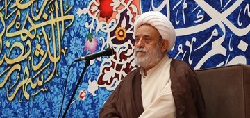 ترک گناه و اتصال به خدا دو حقیقت نهفته در توبه است