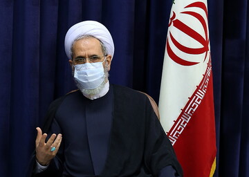 حوزه‌های علمیه در کنار مردم افغانستان ایستاده است /خروج آمریکا از افغانستان مانند ورودش شیطانی است