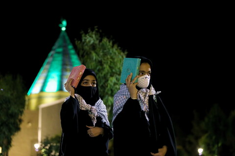 احیای شب بیست و یکم ماه مبارک رمضان در گلزار شهدای قم
