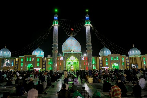 تصاویر/مراسم احیای شب بیست و یکم ماه مبارک رمضان در مسجد مقدس جمکران
