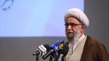 عادی سازی رابطه  با رژیم صهیونیستی حرام است