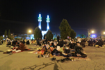 تصاویر/ مراسم احیای شب بیست و سوم ماه رمضان در بیرجند