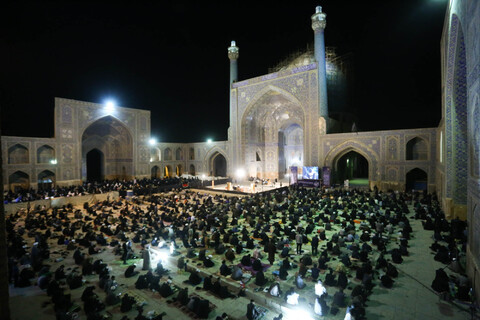 تصاویر/ مراسم احیای شب قدر مسجد امام(ره) اصفهان