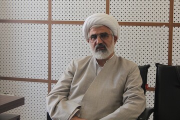 فرزندان شهدا برای تحصیل به حوزه علمیه بیایند