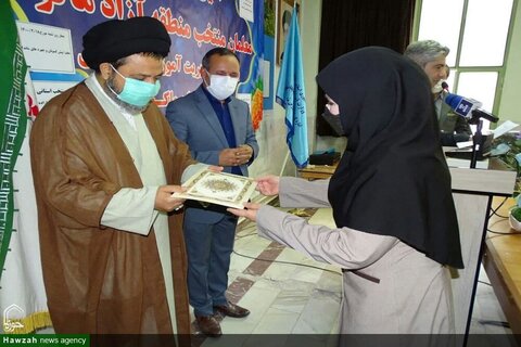 بالصور/ تكريم المدرسين المتفوقين لمدينة ماكو شمالي غرب إيران
