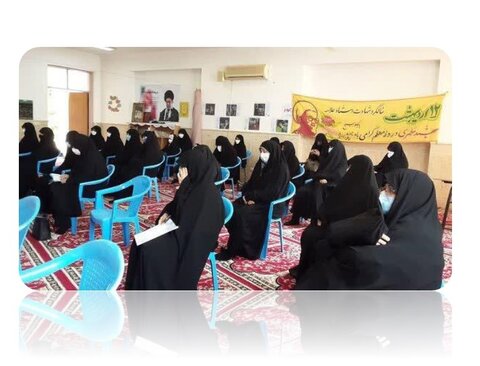 نشست اساتید مدرسه علمیه فاطمه الزهرا(س) اردکان با امام جمعه این شهرستان