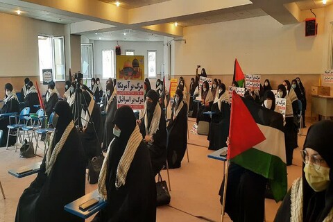 تصاویر/ تجمع طلاب و اساتید مدارس علمیه خواهران ارومیه در حمایت از مردم مظلوم فلسطین
